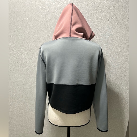 Out From Under Cropped Scuba Colorblock Hoodie Size Medium - Picture 3 of 7